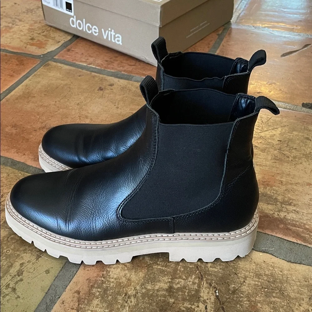 Dolce Vita Moana H2O Waterproof Black Onyx Leather Ankle Booties Size 11
